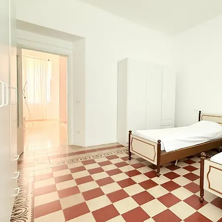 Se184 - Senigallia, Comodo Trilocale In Centro Storico *