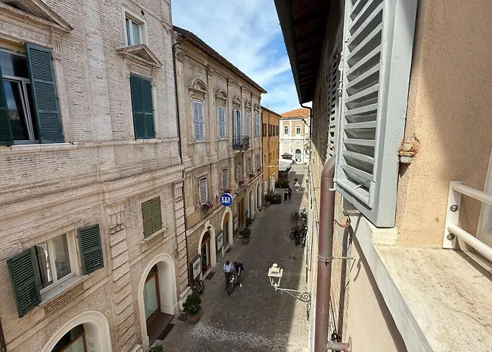 Se184 - Senigallia, Comodo Trilocale In Centro Storico Senigallia